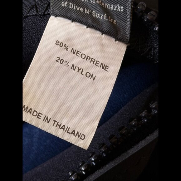 Body Glove Wetsuit Medium Mens Black & Blue Neoprene 2.1mm Jammer Shortie - Picture 14 of 15